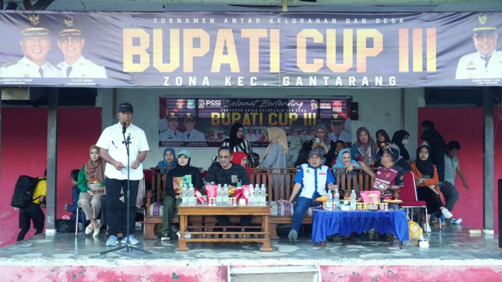 Bupati Andi Utta beri sambutan di Zona Gantarang Bupati Cup 3 Bulukumba di Lapangan Andi Sultan Daeng Radja